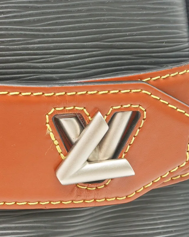 Louis Vuitton Epi Twist Bucket Bag in Leather from A Retro Tale, photo 6 of 12