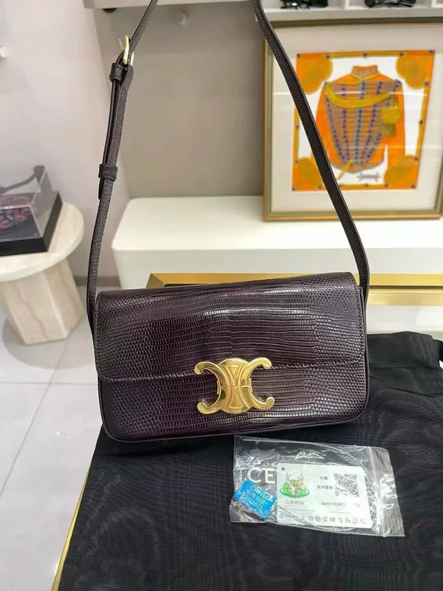 Celine Armpit Bag 20x12x4 Dust Bag Aa674 in Brown in red|brown Leather from Grailed, photo 1 of 1