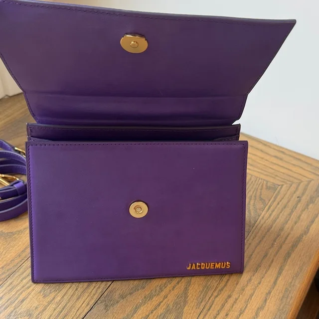 Jacquemus Le Grande Chiquito Purple Leather Top-Handle Bag in purple Leather from Poshmark, photo 4 of 9