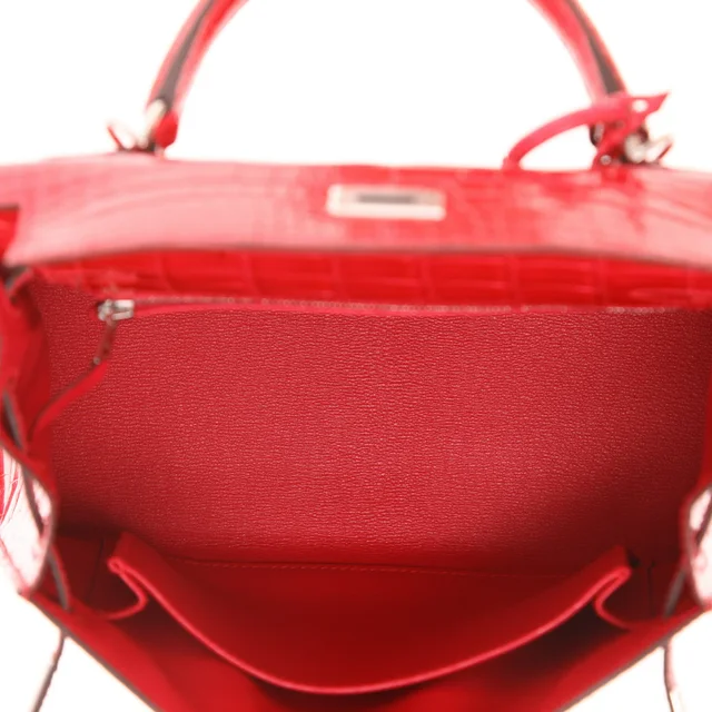 Hermès Kelly 25 cm handbag in ‘Rose Extrême’ alligator leather in Pink Crocodile from Collector Square, photo 4 of 5