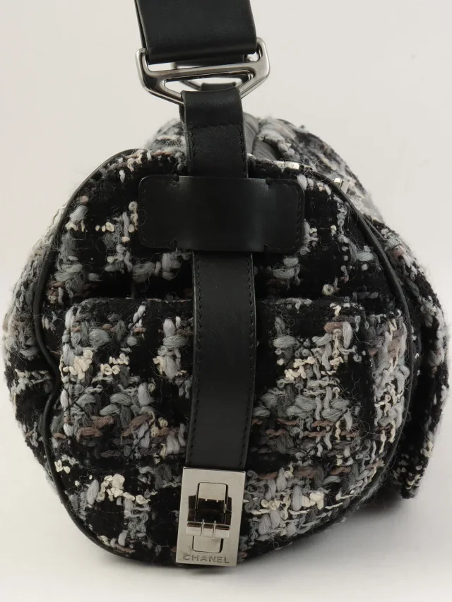 Chanel Around 2014 Leather Tweed Combo One-Shoulder Bag Black/Multi in Black Tweed from VINTAGE QOO TOKYO, photo 3 of 15