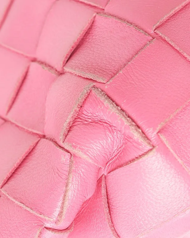 Bottega Veneta Intrecciato Mini The Pouch Bag in Woven leather from A Retro Tale, photo 7 of 9