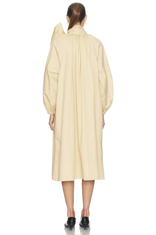 Helsa Upper Westside Trench in Haystack, photo 3 of 4 from REVOLVE (Canada)