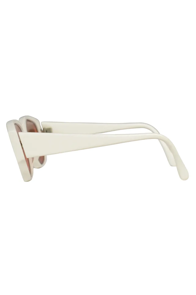 Alaïa White Sunglasses With Peach Tinted Lenses in White from Resurrection Vintage, photo 5 of 5