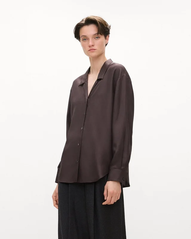 Theory Boxy Button-Up Shirt in Mod Silk Twill, photo 4 of 4 from Theory