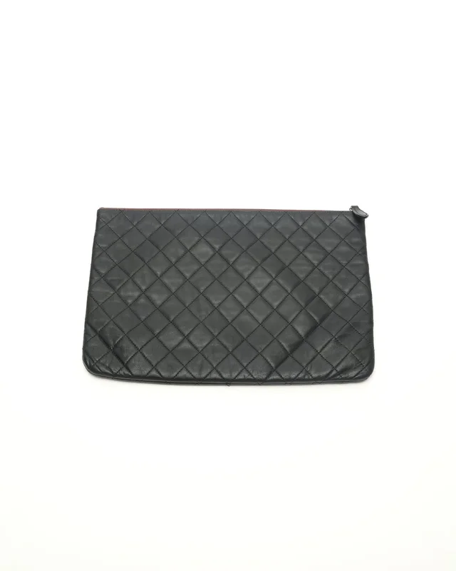 Chanel Coco Mark Lambskin Laptop Case, size 15-Inch in Lambskin from A Retro Tale, photo 2 of 6