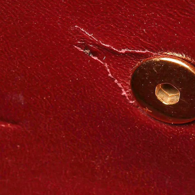 Chanel Classic Jumbo Vertical Single Flap Bag in Leather from A Retro Tale, photo 8 of 11