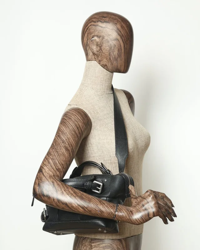 Bottega Veneta Maxi Intrecciato Arco Tool Bag in Woven leather from A Retro Tale, photo 9 of 9