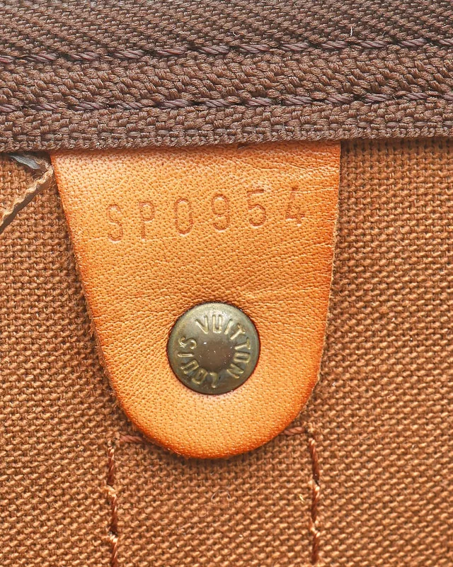 Louis Vuitton Monogram Keepall 55 Weekend Bag in Coated canvas from A Retro Tale, photo 8 of 8