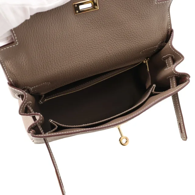 Hermès Kelly Retourne Etoupe Togo Leather Size 25 in Taupe Togo leather from GALLERY RARE, photo 6 of 19