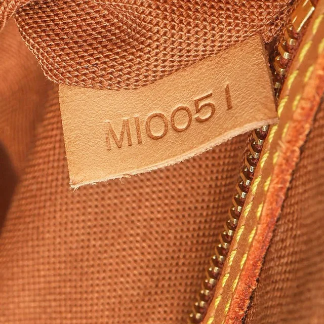 Louis Vuitton Monogram Mini Looping Bag in Coated canvas from A Retro Tale, photo 8 of 9