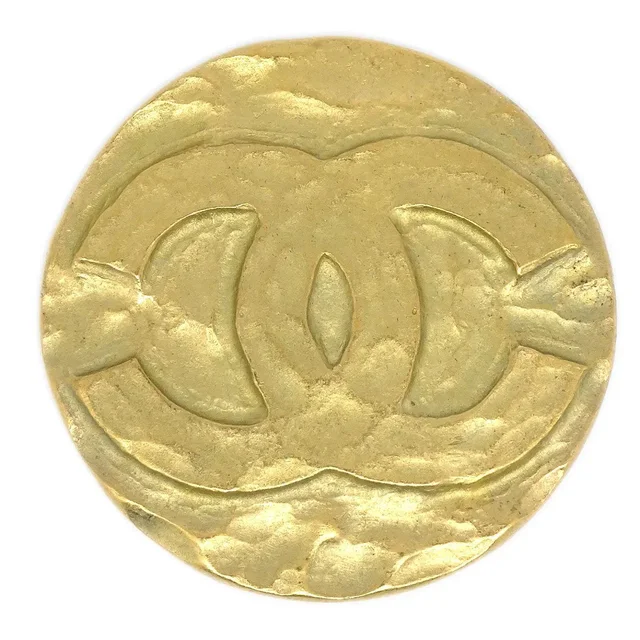 Chanel Medallion Brooch Gold 94A in Gold from AMORE Vintage Tokyo