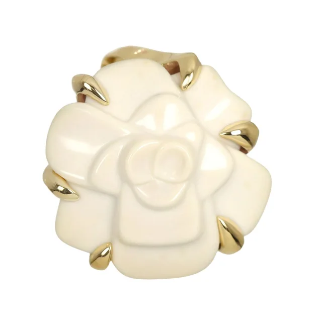 Chanel Camellia Pendant Top Cashoron 18K Yellow Gold in Yellow from The Reluxe
