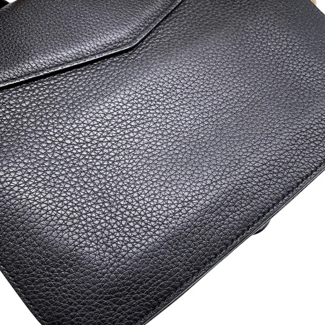 Bottega Veneta Mount Envelope Shoulder Bag Black Leather in Black Leather from GALLERY RARE, photo 8 of 18
