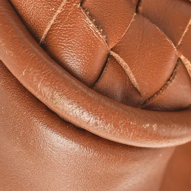 Bottega Veneta Intrecciato Boston Bag in Woven leather from A Retro Tale, photo 6 of 8