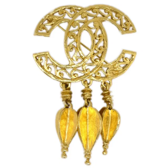 Chanel 1995 Fretwork Paisley CC Brooch from AMORE Vintage Tokyo