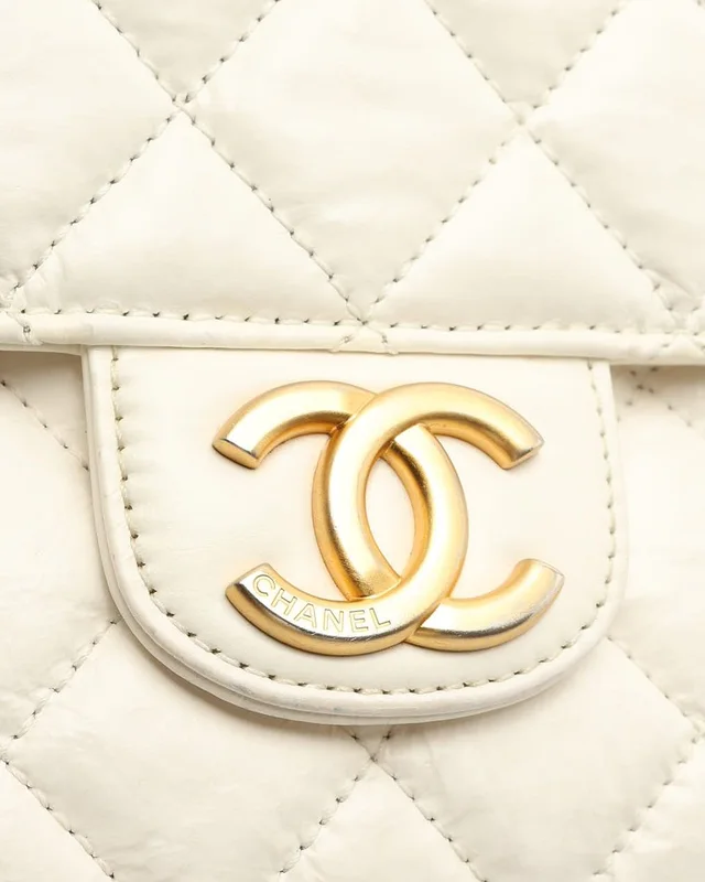 Chanel Medium Wavy CC Bag in Leather from A Retro Tale, photo 8 of 13