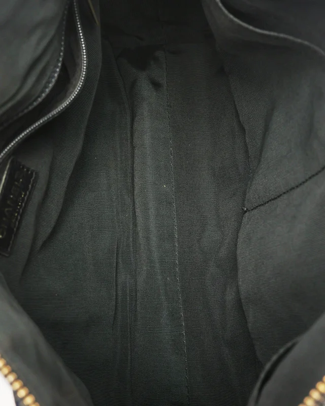 Chanel CC Hobo Bag in Leather from A Retro Tale, photo 7 of 10