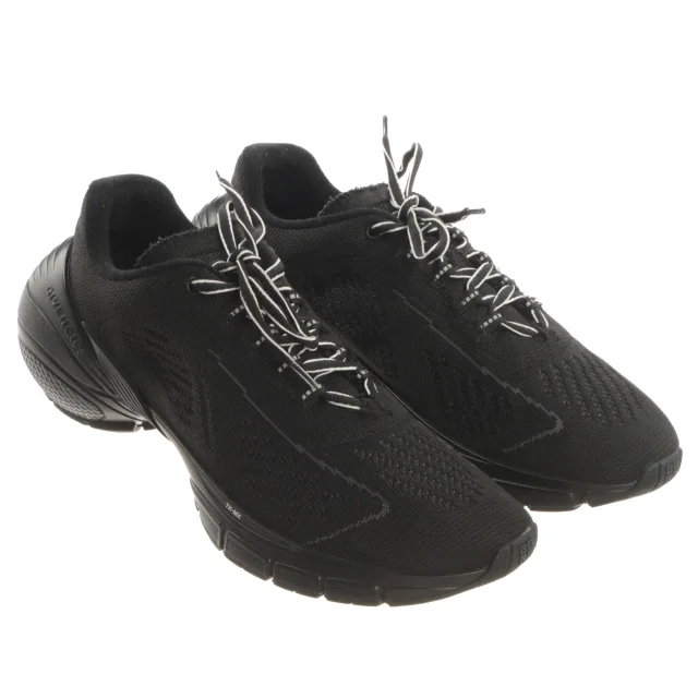 Givenchy Sneaker EUR 45 Schwarz from Buddy And Selly