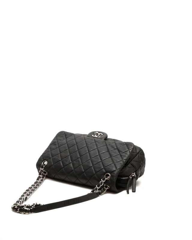 Chanel Medium Shiva Caviar Single Flap Bag in Caviar leather from A Retro Tale, photo 4 of 9