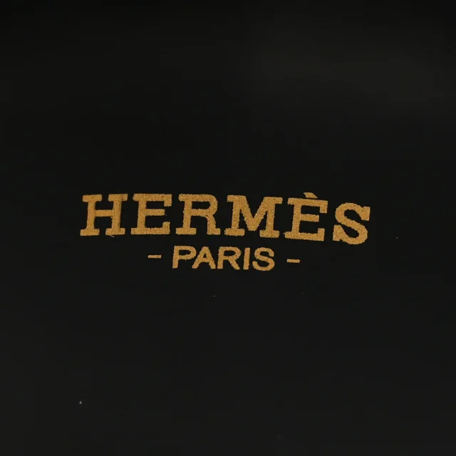 Hermès Enamel Printed Extra Wide Bracelet 70 Violet Multicolor in Purple from FASHIONPHILE, photo 4 of 6