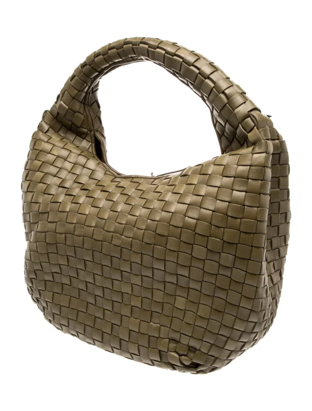 Bottega Veneta Intrecciato Hobo in green Woven leather from The RealReal, photo 3 of 6