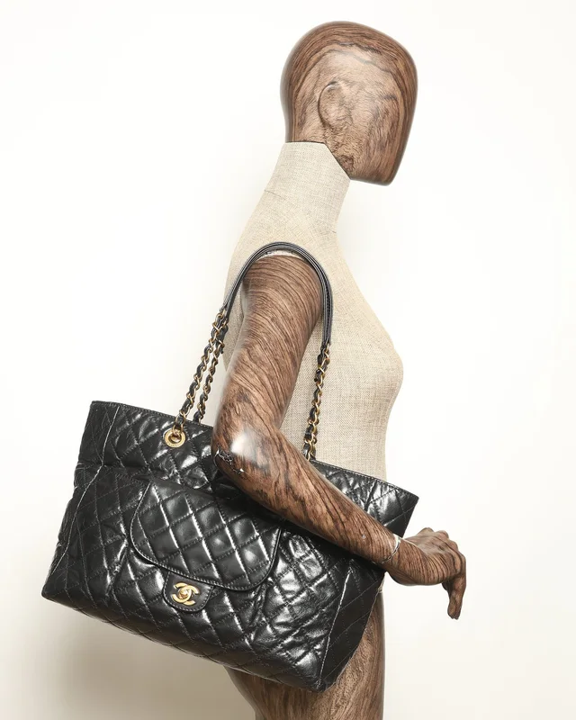 Chanel Large Glazed Front Pocket Tote Bag in Leather from A Retro Tale, photo 9 of 9