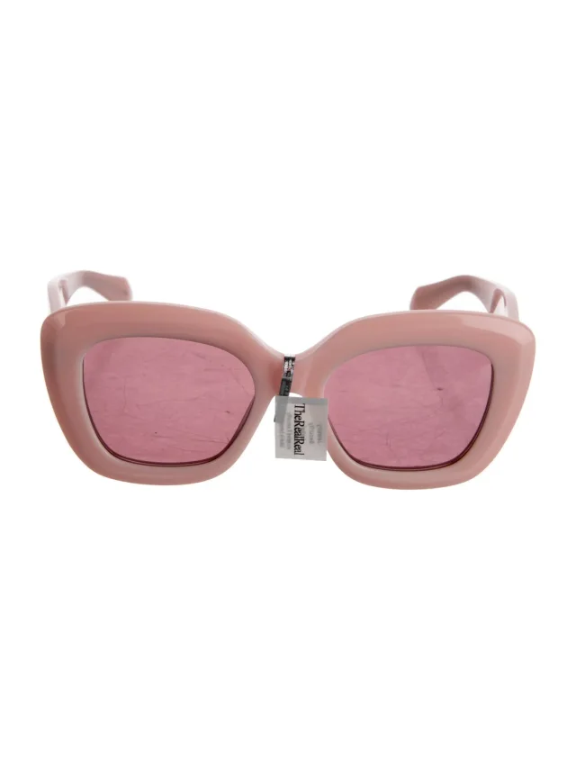Alaïa Oversize Tinted Sunglasses w/ Tags in pink from The RealReal