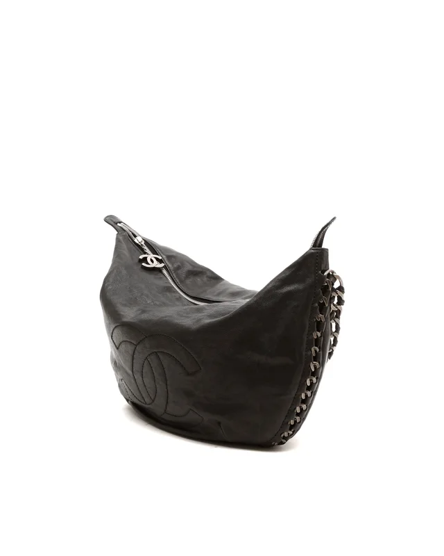 Chanel Large Modern Chain Hobo Bag in Leather from A Retro Tale, photo 2 of 9