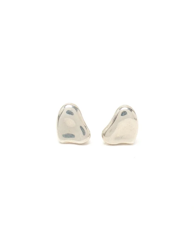 Tiffany & Co. Elsa Peretti Bean Silver Earrings in Silver from A Retro Tale