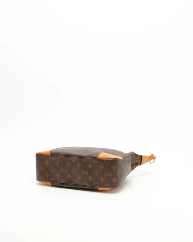 Louis Vuitton Monogram Boulogne 30 Bag in Canvas from A Retro Tale, photo 4 of 9