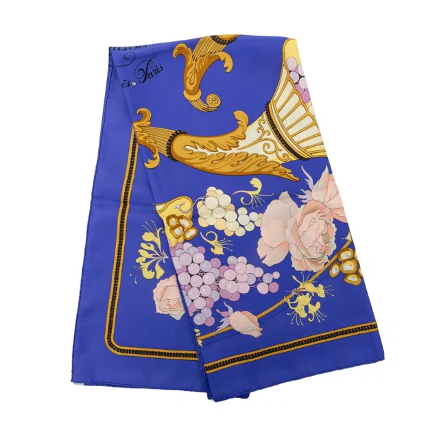 Blue Hermès Fleurs et Raisins Silk Scarf 90 Scarves in Blue Silk from Designer Revival