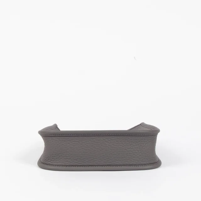 Hermès Evelyne 16 Gris Meyer Clemence PHW in Grey Clemence leather from Labellov, photo 5 of 9
