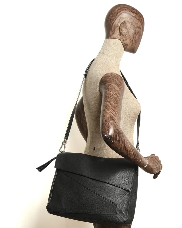 Loewe Puzzle Messenger Bag in Leather from A Retro Tale, photo 7 of 7