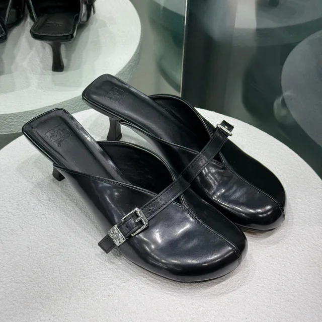 GANNI Sue Heeled Mules Black Sz 38 in Black Leather from Revivre Luxury Consignment