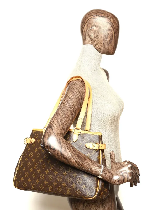 Louis Vuitton Monogram Batignolles Horizontal Tote Bag in Coated canvas from A Retro Tale, photo 9 of 9