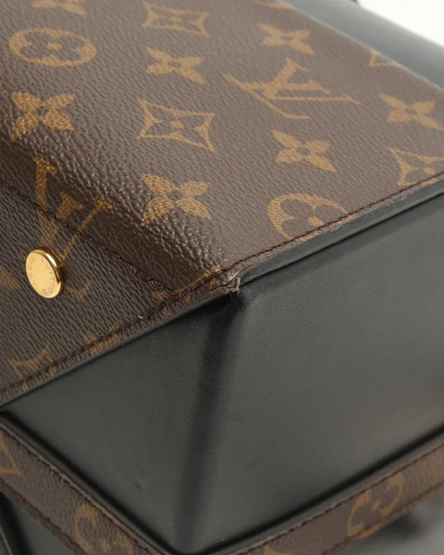 Louis Vuitton Monogram Speedy Doctor 25 Bag in Coated canvas from A Retro Tale, photo 9 of 10