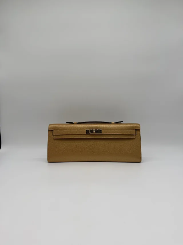 Hermès Kelly Cut Chamkilight Dore Chevre Permabrass Hardware in Gold Goatskin from Luxury Promise, photo 2 of 10