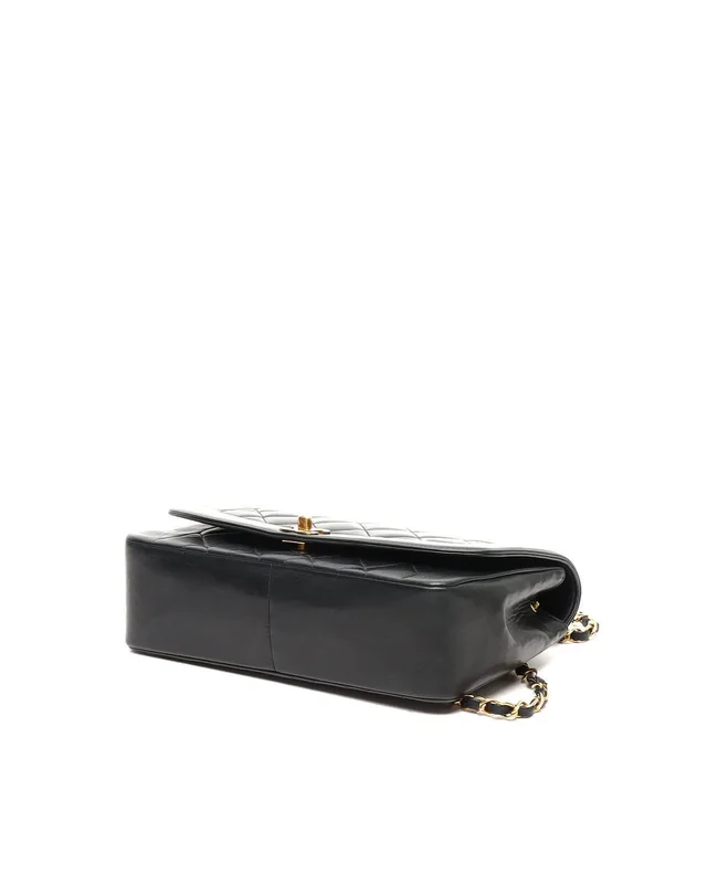 Chanel CC Medium Diana Flap Bag in Woven leather from A Retro Tale, photo 4 of 11