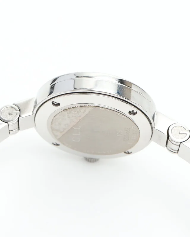 Gucci 105 Series 26mm Bangle Watch from A Retro Tale, photo 6 of 8