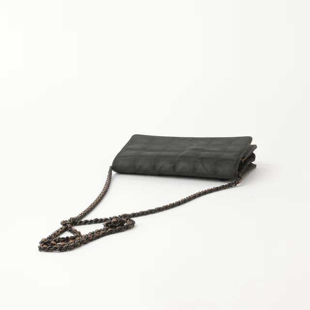 Chanel Travel Line Wallet On Chain Bag in Nylon from A Retro Tale, photo 6 of 11
