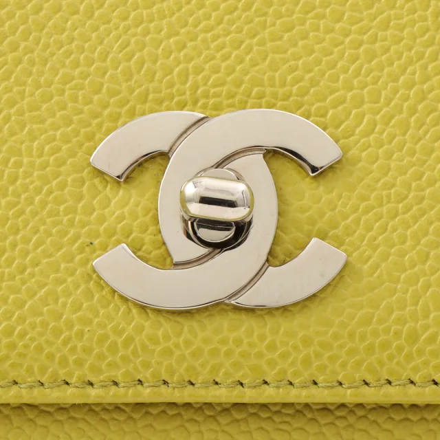 Chanel CC Turnlock Chain Bag, Yellow-Green, circa 1997 in Green Caviar leather from VINTAGE QOO TOKYO, photo 7 of 15
