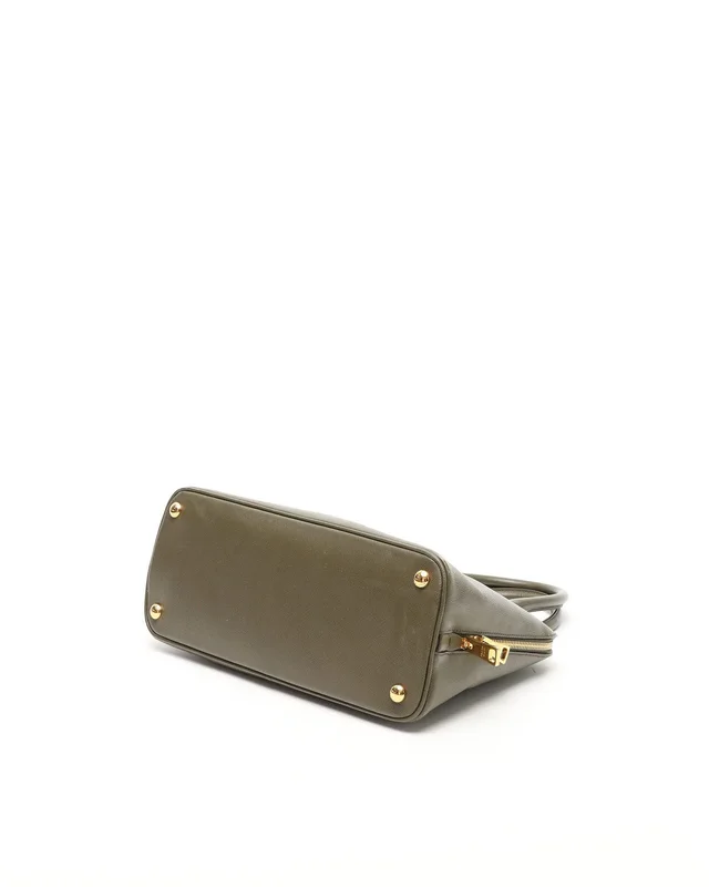Prada Saffiano Lux Promenade Top Handle Bag in Saffiano leather from A Retro Tale, photo 4 of 16
