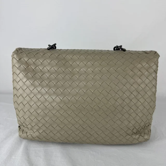 Bottega Veneta Intrecciato Olimpia Shoulder Bag in Intrecciato Nappa leather, Metal from Reowned, photo 3 of 12