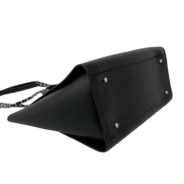 Chanel Deauville Caviar Leather 2way Tote Bag in Black Calfskin from LuxUness, photo 7 of 10