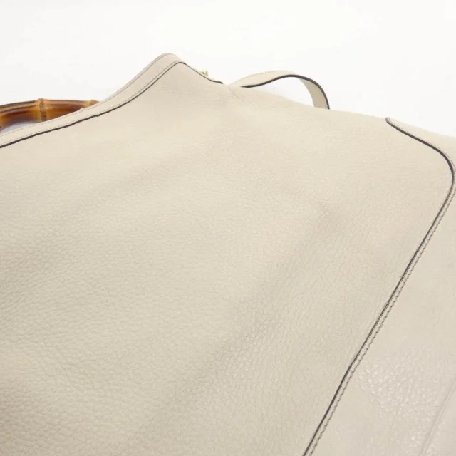Gucci Shoulder Bag in Clear Leather from LuxUness, photo 2 of 8