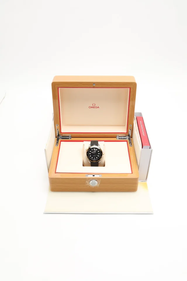 Omega Seamaster Diver 300M 42mm Full Set 2019 Watch from A Retro Tale, photo 2 of 2