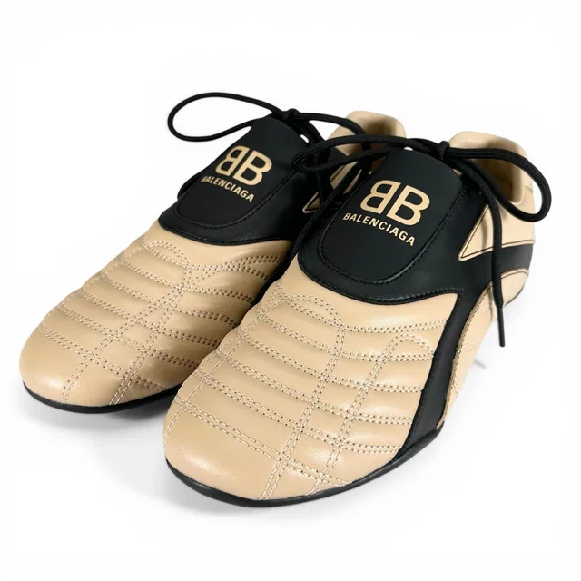 Balenciaga Zen Leather Sneakers in Leather from LuxUness