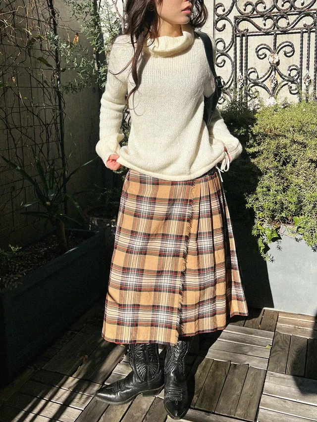 Burberry High Neck Knit Top #38 Ivory in White Nylon from VINTAGE QOO TOKYO