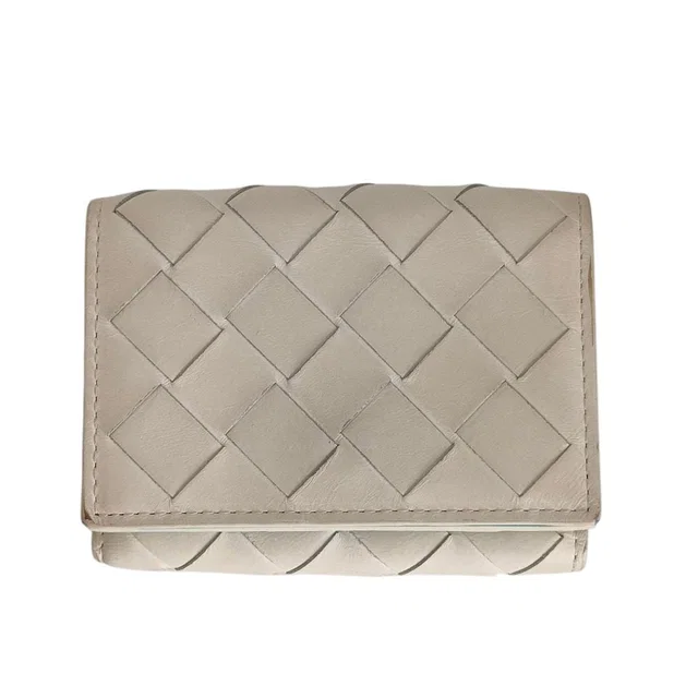 Bottega Veneta Intrecciato tri fold wallet in Woven leather from LuxUness